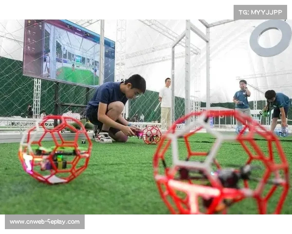 湖北省航空模型锦标赛设置无人机足球项目，吸引500余名选手参赛